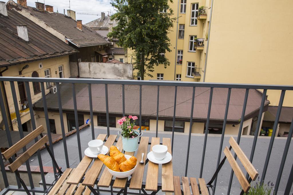 Apartment Udanypobyt Studio Rejtana 11 *