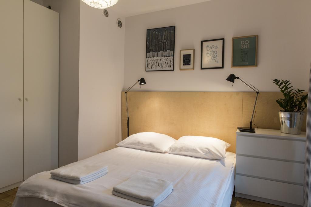 Apartment Udanypobyt Studio Rejtana 11 *