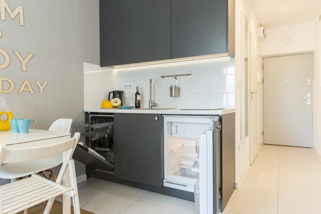 Udanypobyt Studio Rejtana 11 *